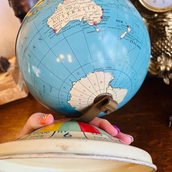 Vintage Mid Century Tin Desk 8 Inch Magnetic Air Race Globe, Replogle Globes Inc - Picture 15 of 16